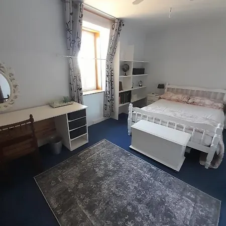 L'ancienne Gare D'hote Bed & Breakfast Piégut-Pluviers